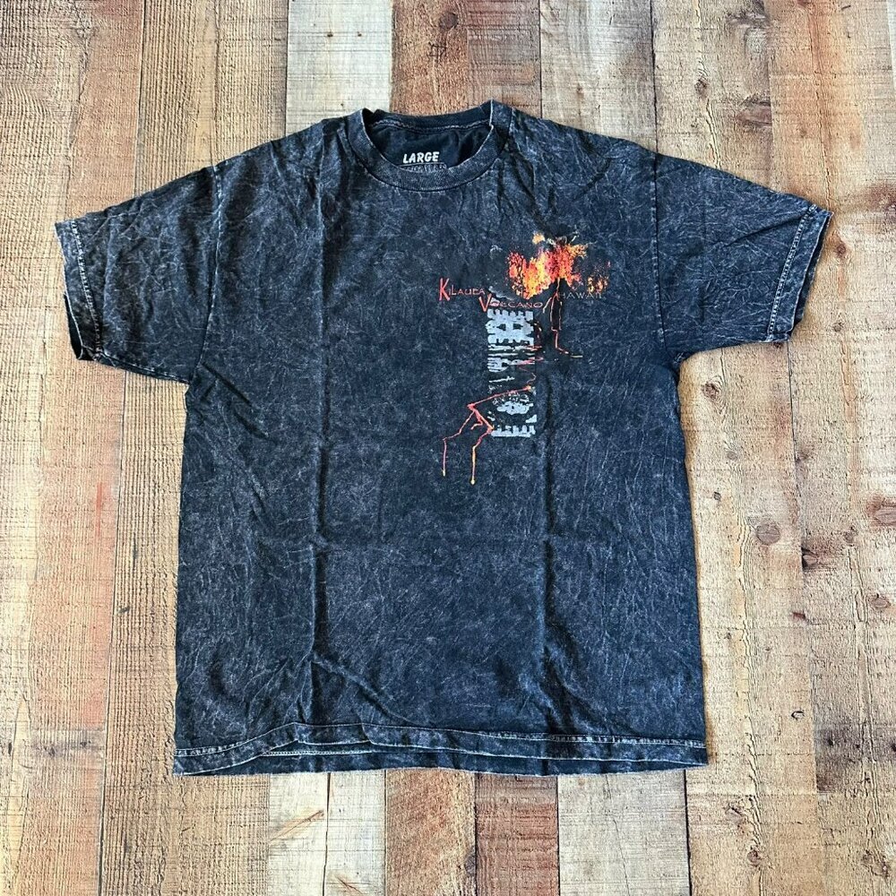 Hawaiian Lava TShirt Size Large Black Tie Dye Kilauea Volcano Hawaii Resort Wear